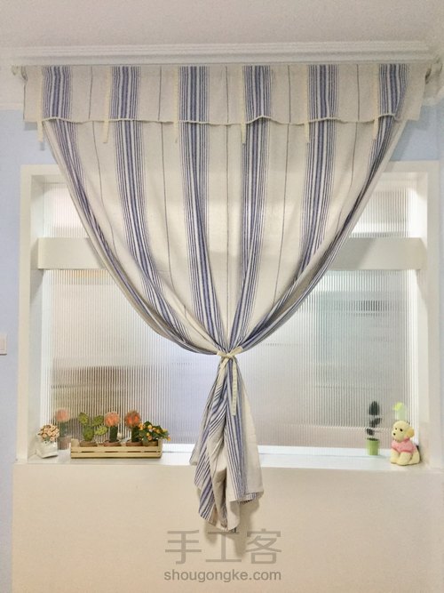 床单秒变百搭清新小窗帘 第6步