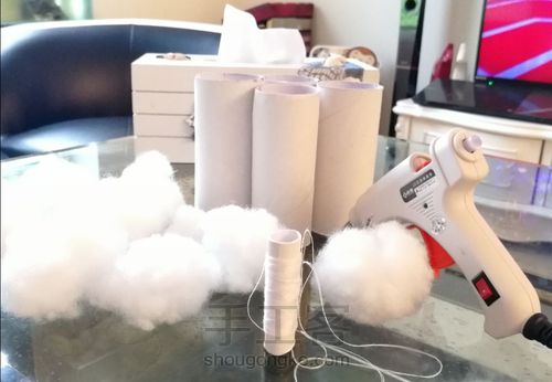 不织布情侣小云彩挂件 第1步