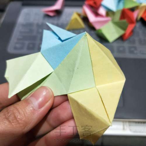 花球/几何折纸/立体折纸/组合折纸——俄罗斯花球 第23步
