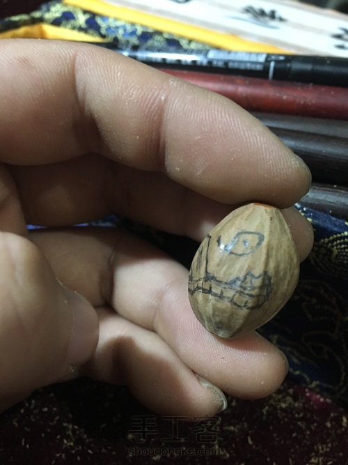 橄榄核雕刻（核妖）教程三 第2步