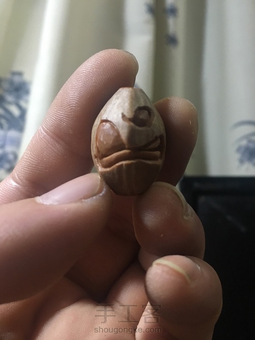 橄榄核雕刻（核妖）教程三 第4步