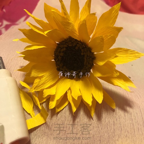 皱纹纸向日葵，沉默的爱🌻 第12步