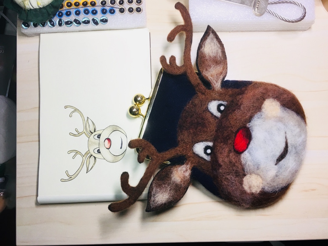 萌萌的圣诞鹿🦌口金包，希望你能喜欢，动动手其实并不难，你也可以拥有