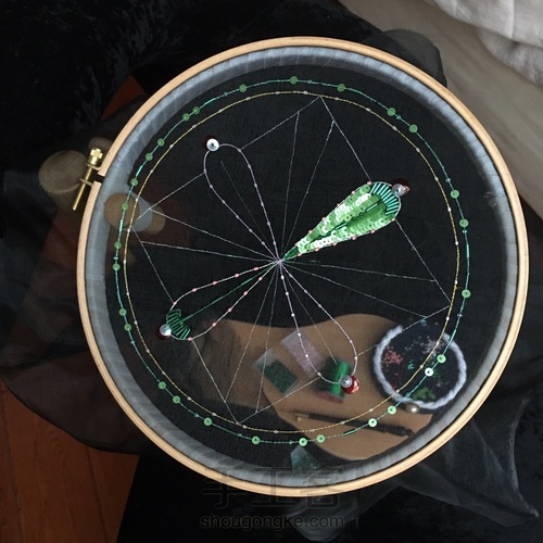 法绣欧根纱作品 第7步