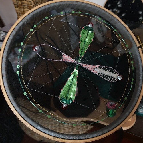 法绣欧根纱作品 第12步