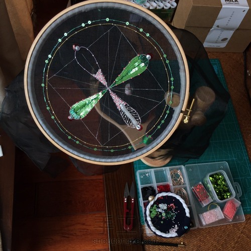 法绣欧根纱作品 第13步