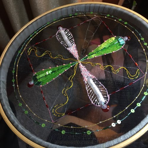 法绣欧根纱作品 第17步