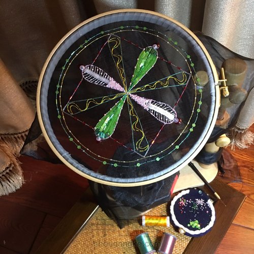 法绣欧根纱作品 第18步