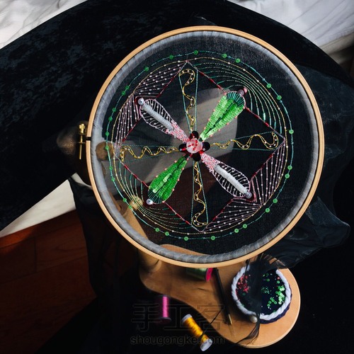 法绣欧根纱作品 第26步