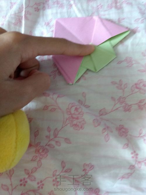 草莓🍓折纸 第6步