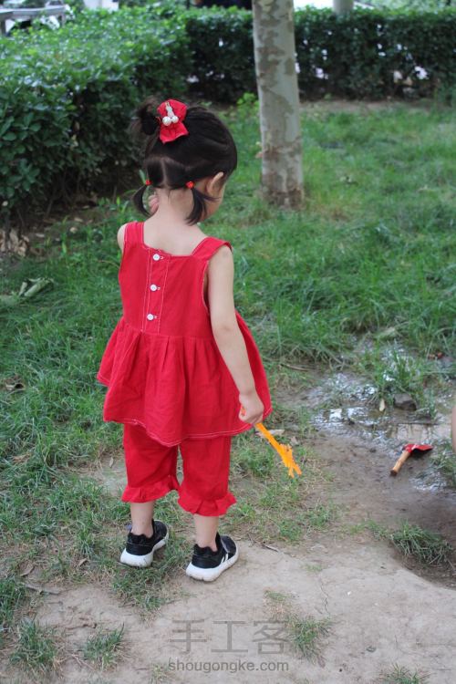 可爱的小红裙子 第7步