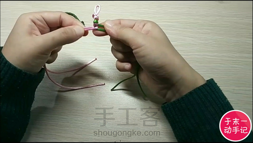 立体四股辫的编法和技巧【于末一动手记-006记】 第4步