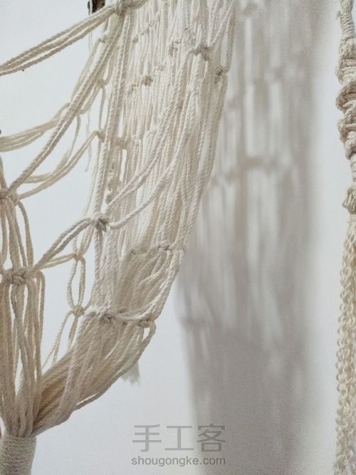 自制“挂毯”来“插花” 第6步