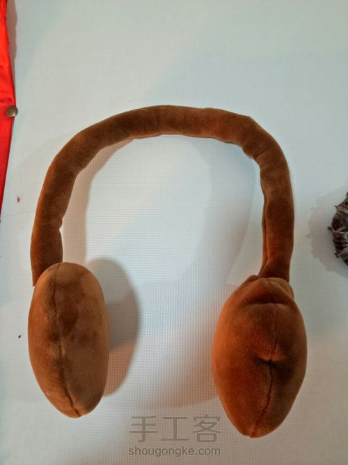 旧衣架巧变保暖耳罩 第5步