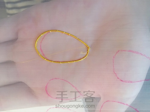 手残党的第二个法式钉珠昆虫 第6步