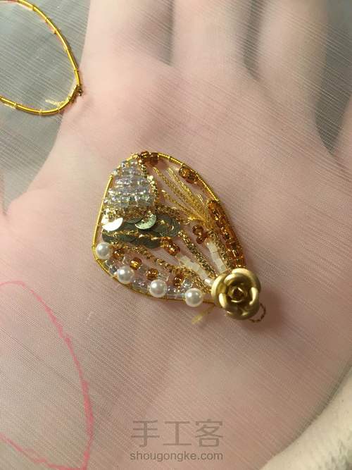 手残党的第二个法式钉珠昆虫 第7步