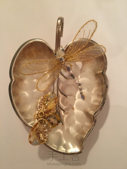 手残党的第二个法式钉珠昆虫 第12步