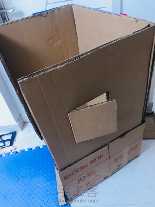 宝宝喜欢的可爱圣诞小纸屋玩具小房子 第3步