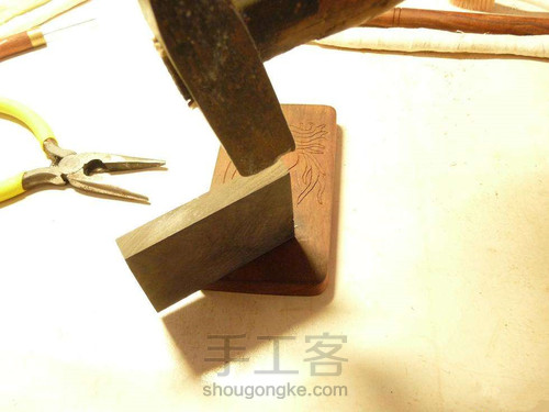 用银丝镶嵌做个艺术品 第6步