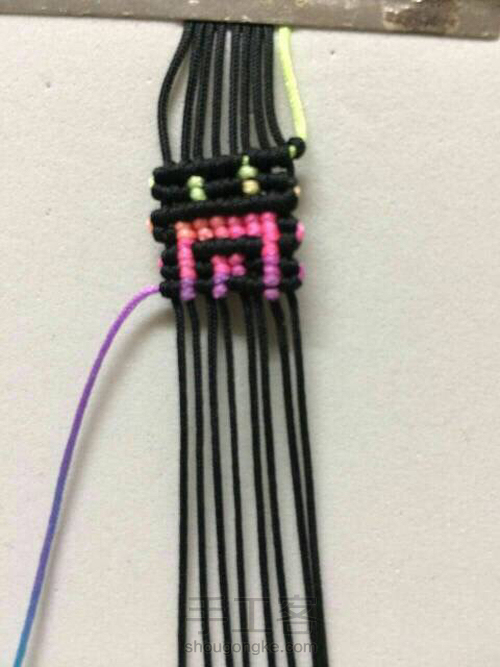 炫酷七彩万事轮回手链 第17步