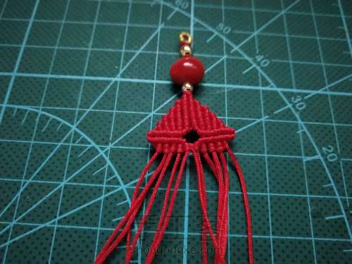 红豆小物编之一:简单编织耳环(原创) 第10步
