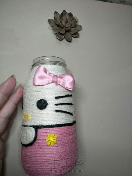罐头瓶子化身粉色凯蒂猫 第22步