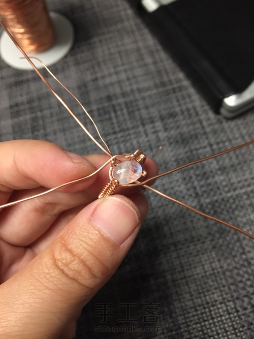 爪镶月光石绕线戒指 第7步