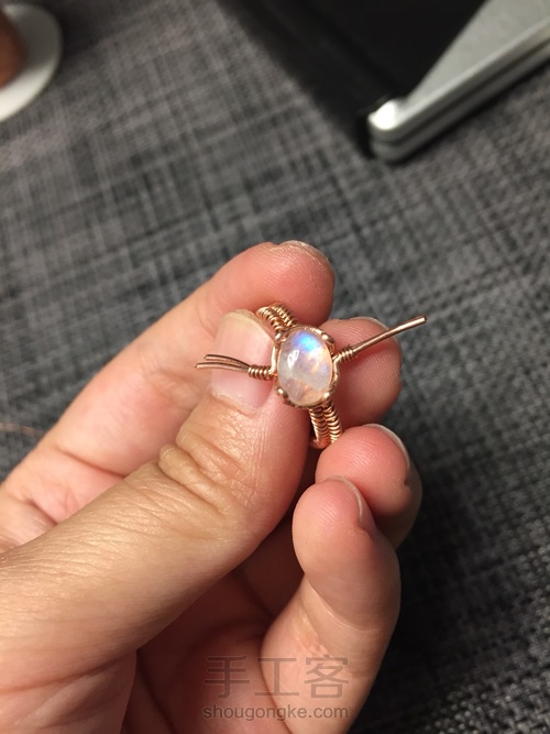 爪镶月光石绕线戒指 第9步