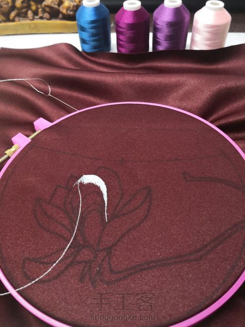 刺绣木兰花 第1步