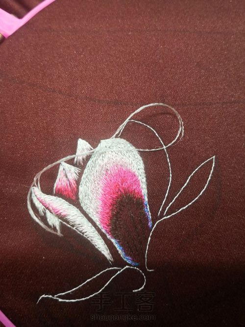 刺绣木兰花 第6步