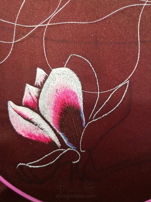 刺绣木兰花 第7步