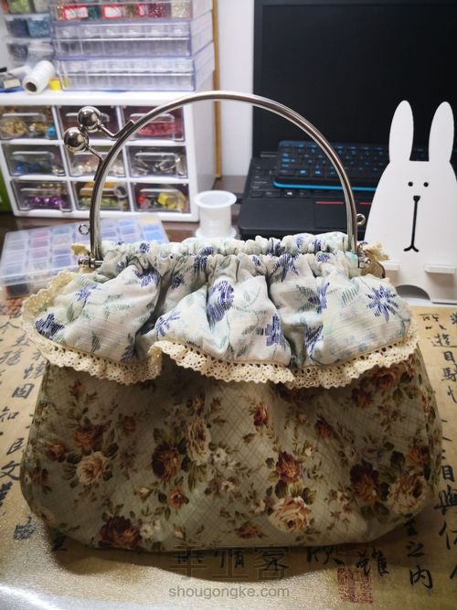 15cm手挽口金包 第3步