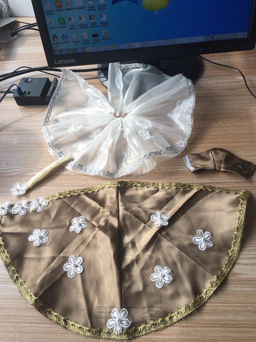 找出闲置的布，做了个晚礼服 第9步