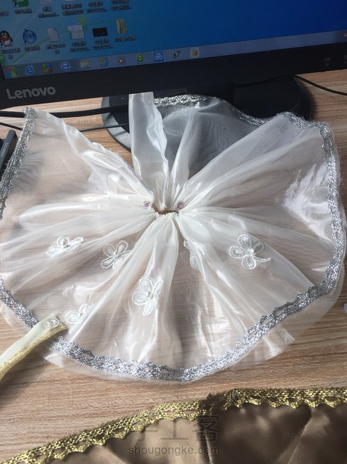 找出闲置的布，做了个晚礼服 第11步