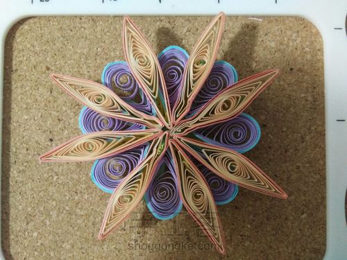 衍纸小挂坠~ 第7步