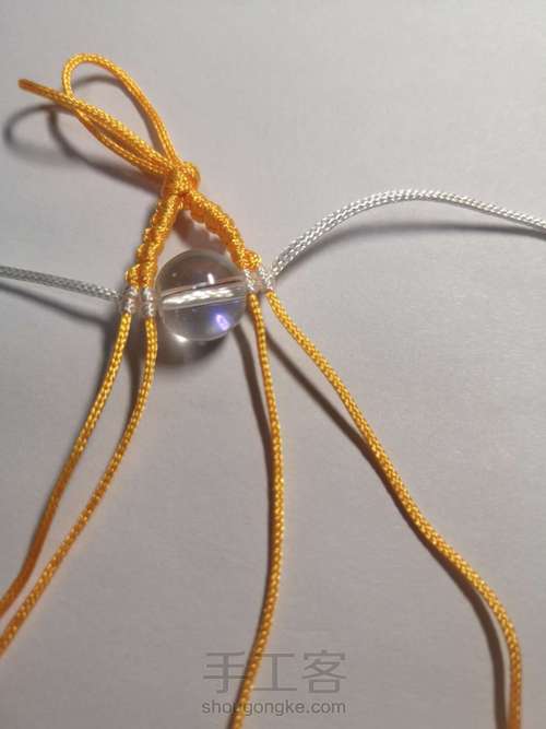 包珠:加线穿孔法 第5步