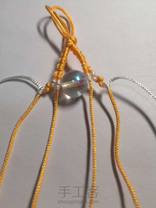 包珠:加线穿孔法 第7步