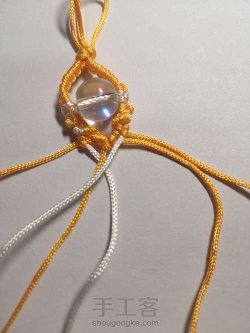 包珠:加线穿孔法 第11步