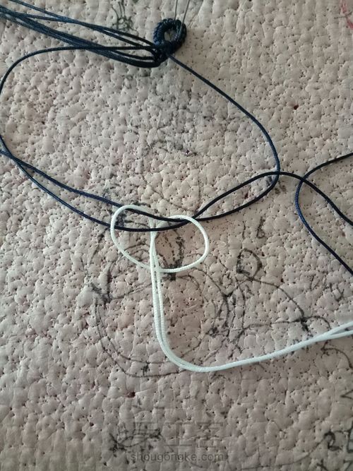 挑花手环 第4步