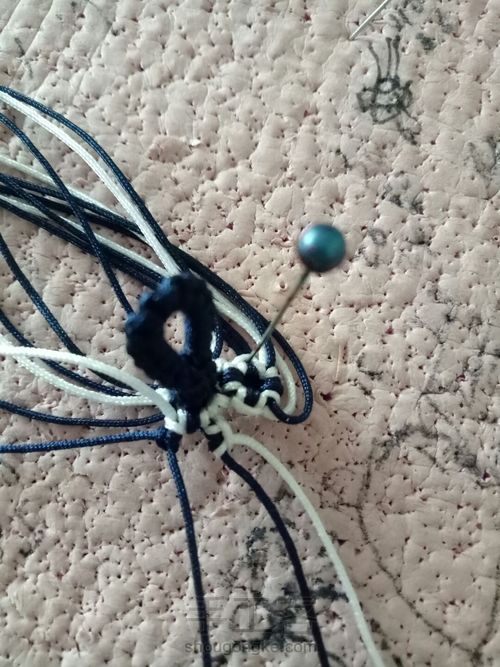 挑花手环 第6步