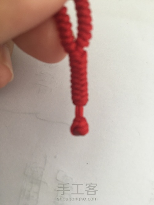 红色的本命手绳，款式是模仿的，中间略有改动 第9步