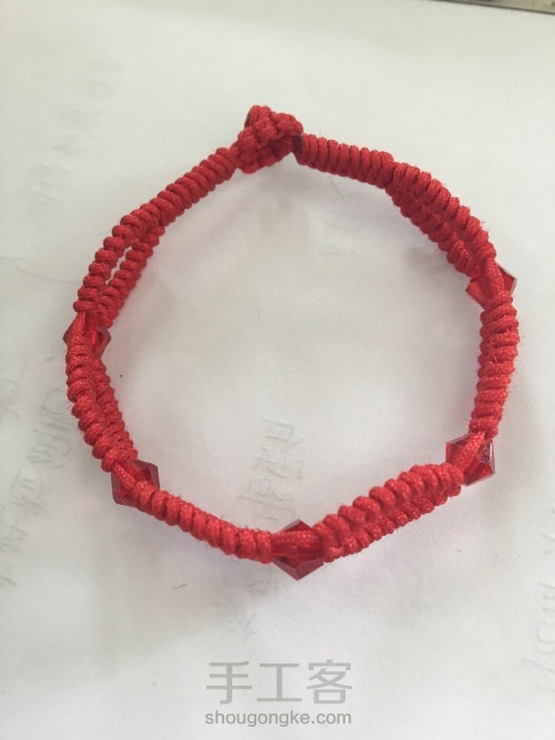 红色的本命手绳，款式是模仿的，中间略有改动 第10步