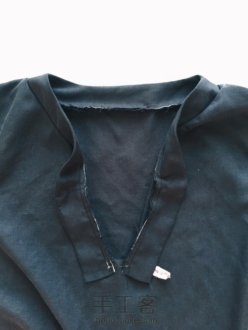 一件舒适内敛的丝麻T恤 第24步