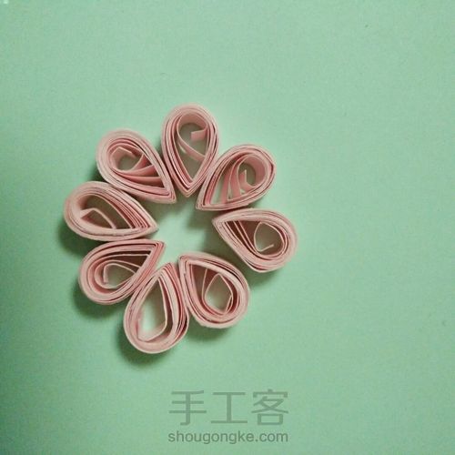 衍纸。。花🌸 第3步