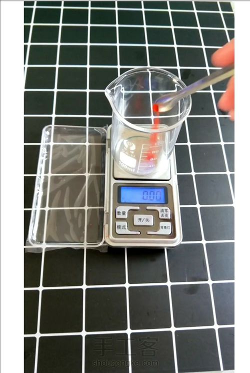 自己做的安全放心的口红 第1步