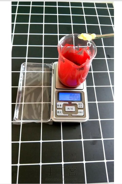 自己做的安全放心的口红 第4步