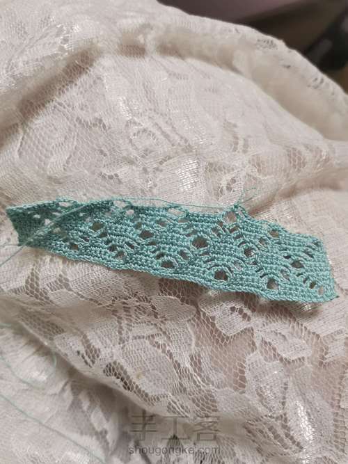 钩针发带—金票线书 第2步