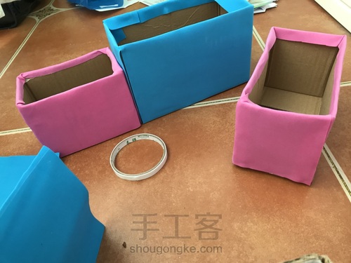 超简易快递盒书架置物架 第5步