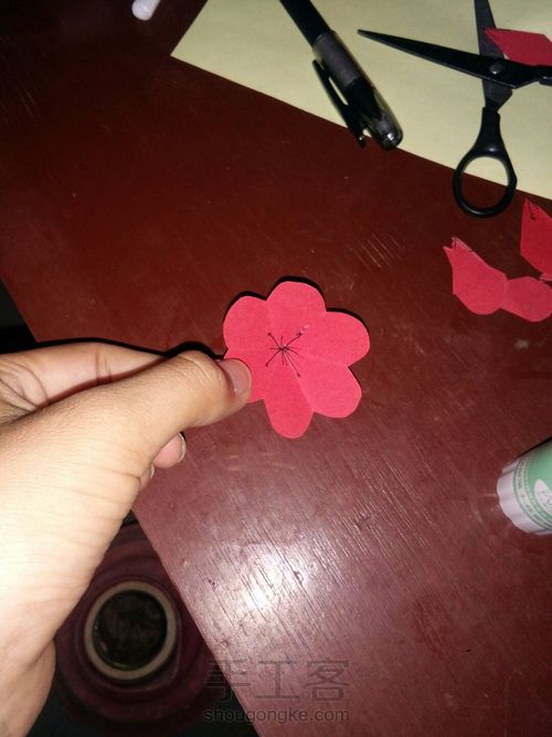 一个春天的贺卡 第7步