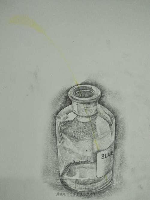 零基础学素描|素描玻璃瓶加彩铅小草一支 第10步